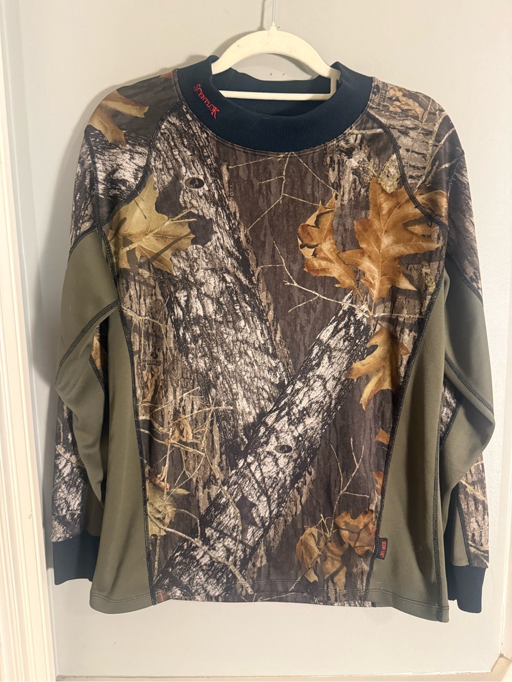 ScentLok Mossy Oak Camo Hunting Base Layer Shirt Large Odor Control EUC